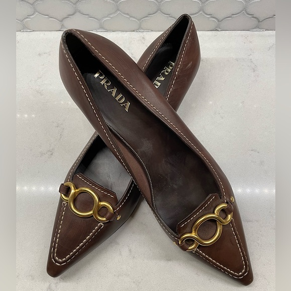 PRADA - vintage brown kitten heel pointed toe shoes - Picture 1 of 6